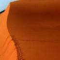 IMG_8899 Orme di persone lungo una duna del Deserto del Sahara, Marocco. Formato stampa: standard